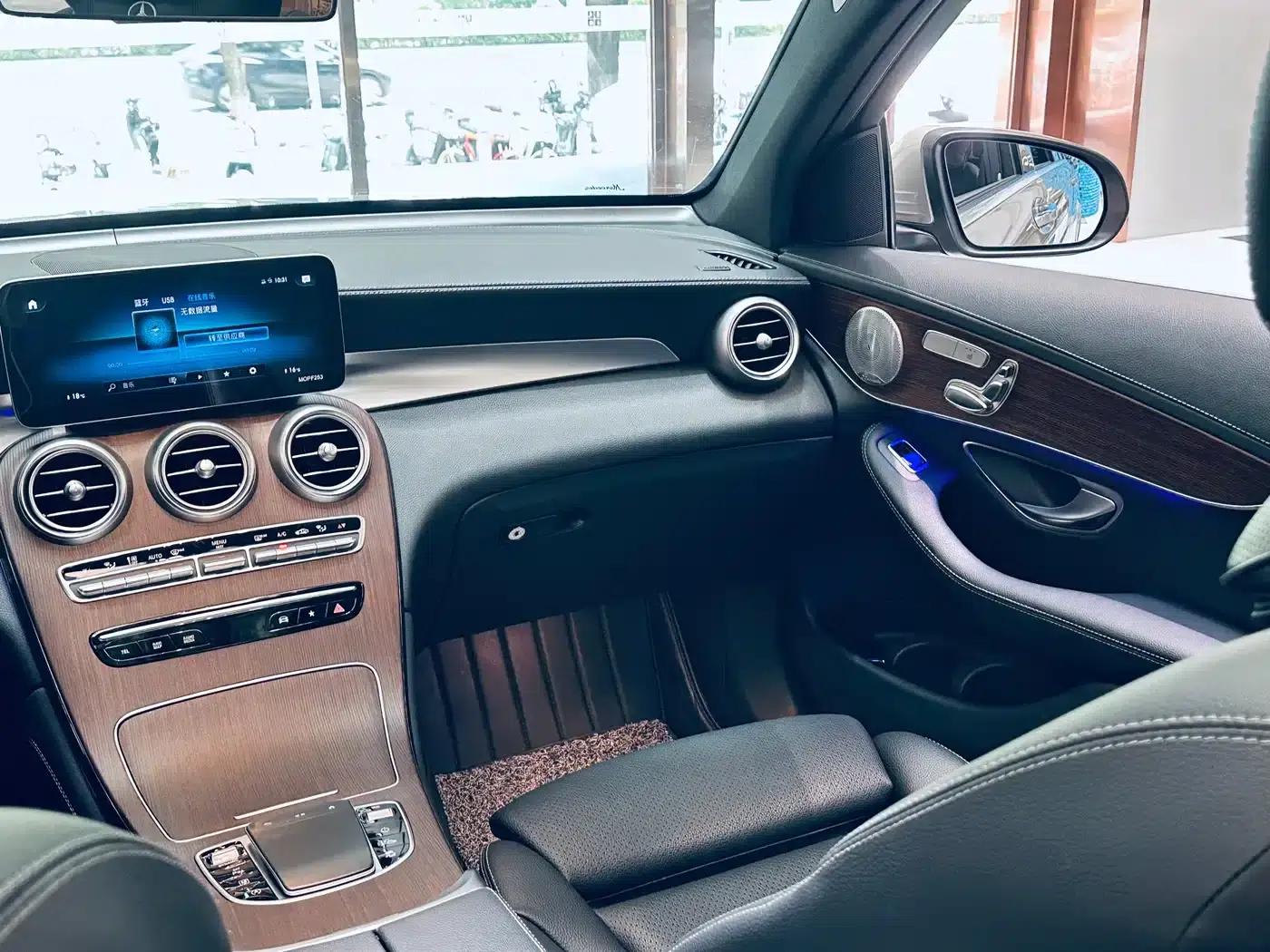 2021 Mercedes-Benz GLC 300 L 4MATIC Dynamic — миниатюра 23
