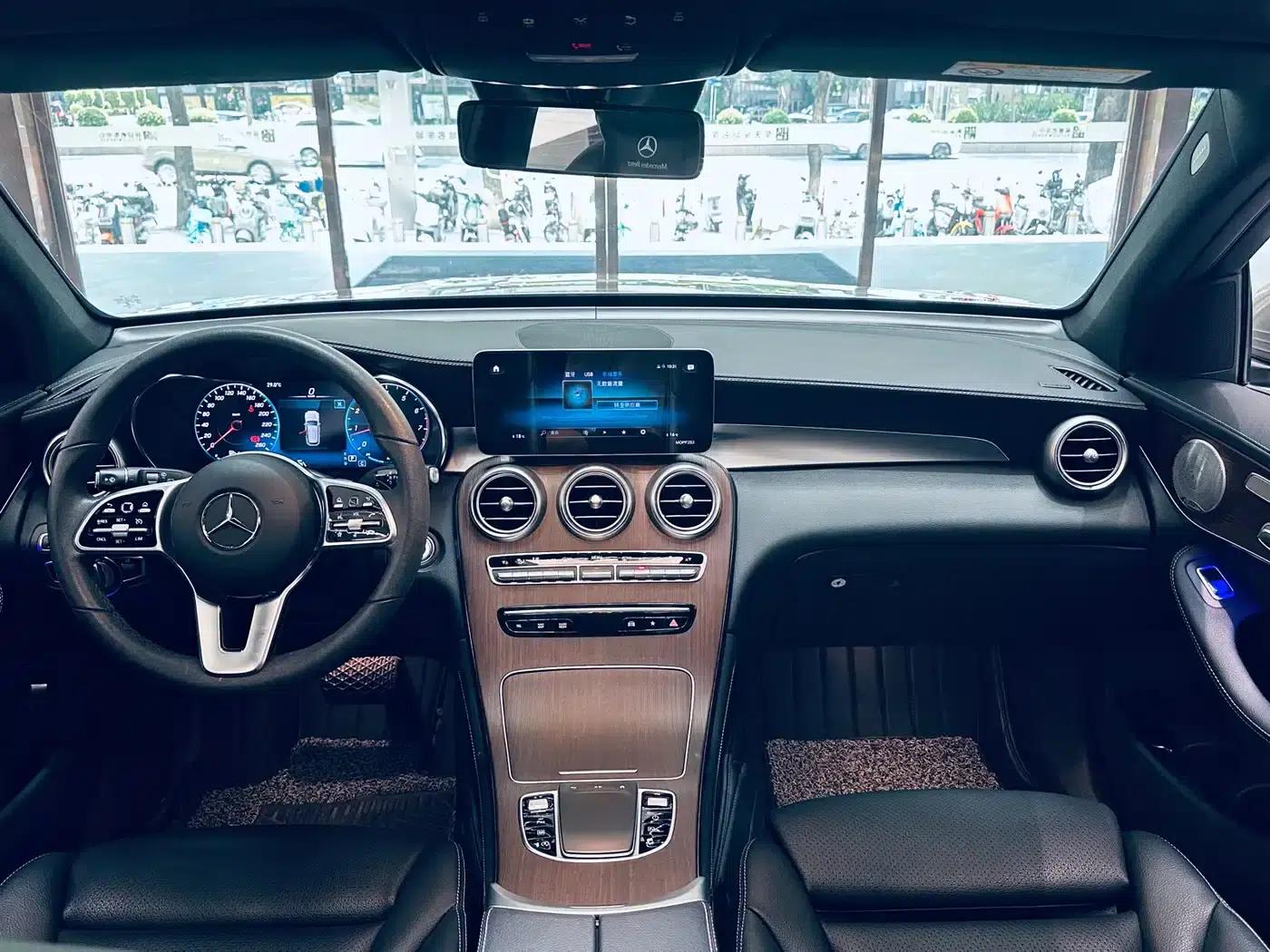 2021 Mercedes-Benz GLC 300 L 4MATIC Dynamic — миниатюра 25