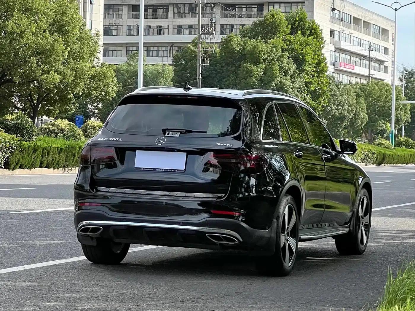 2019 Mercedes-Benz GLC 300 L 4MATIC Dynamic — миниатюра 3