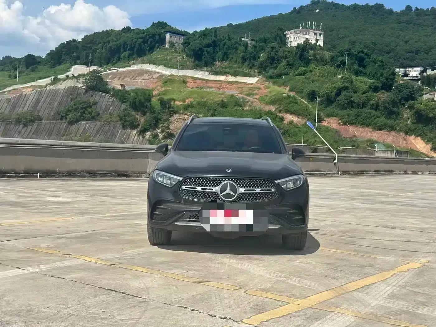 2025 Mercedes-Benz GLC 300 L 4MATIC Dynamic 5-seater — миниатюра 2