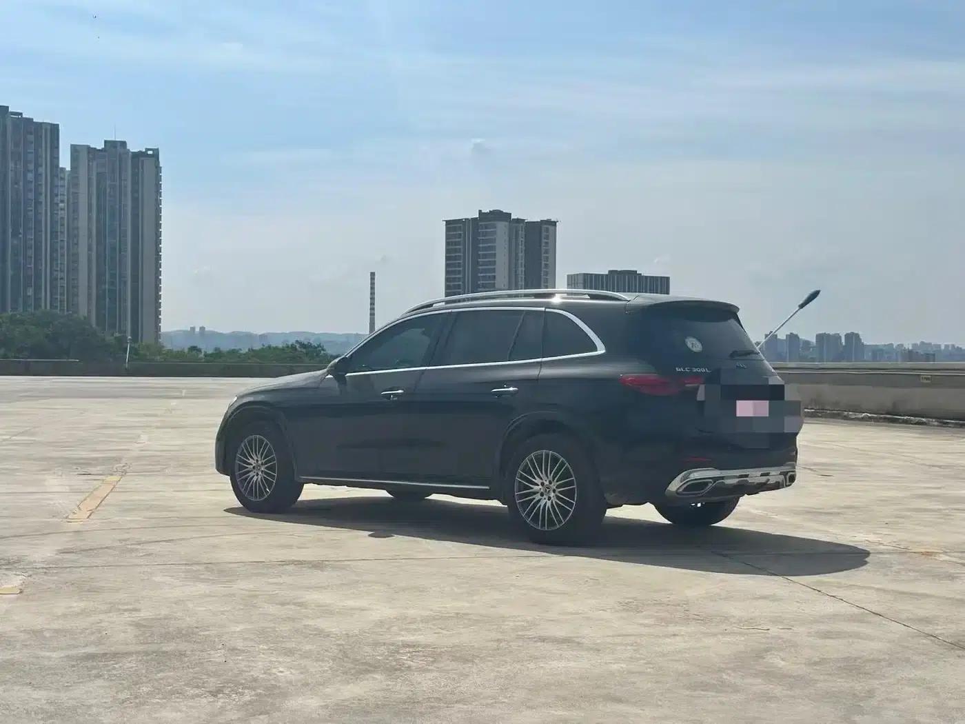 2025 Mercedes-Benz GLC 300 L 4MATIC Dynamic 5-seater — миниатюра 4