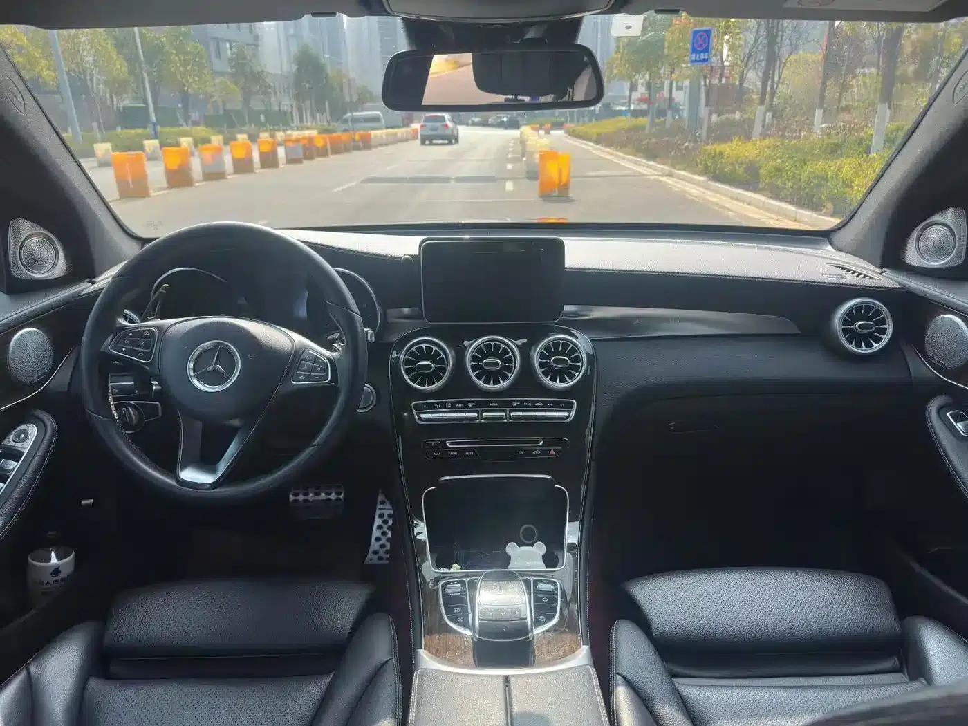 2018 Mercedes-Benz GLC 260 4MATIC Luxury — миниатюра 6