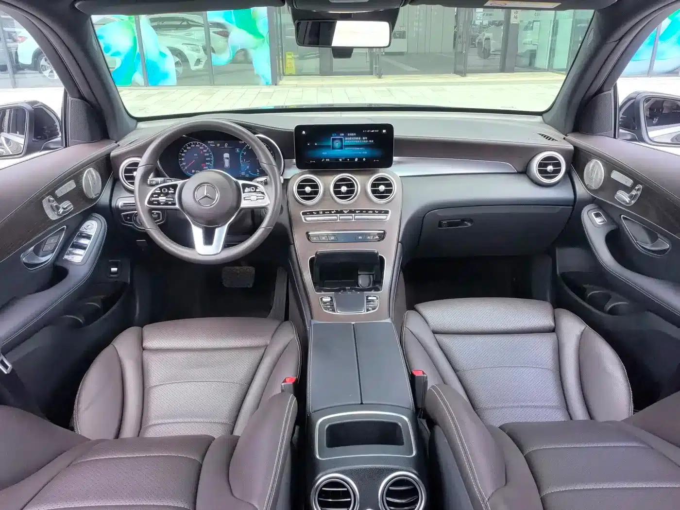 2022 Mercedes-Benz GLC 300 L 4MATIC Luxury — миниатюра 17