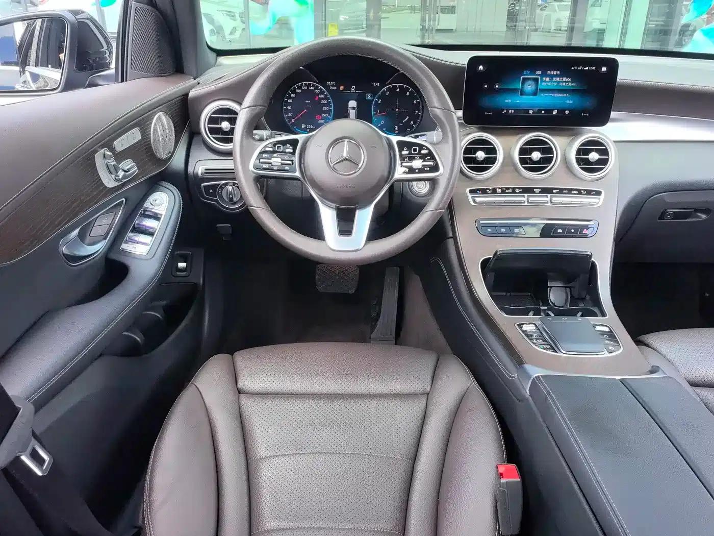 2022 Mercedes-Benz GLC 300 L 4MATIC Luxury — миниатюра 19