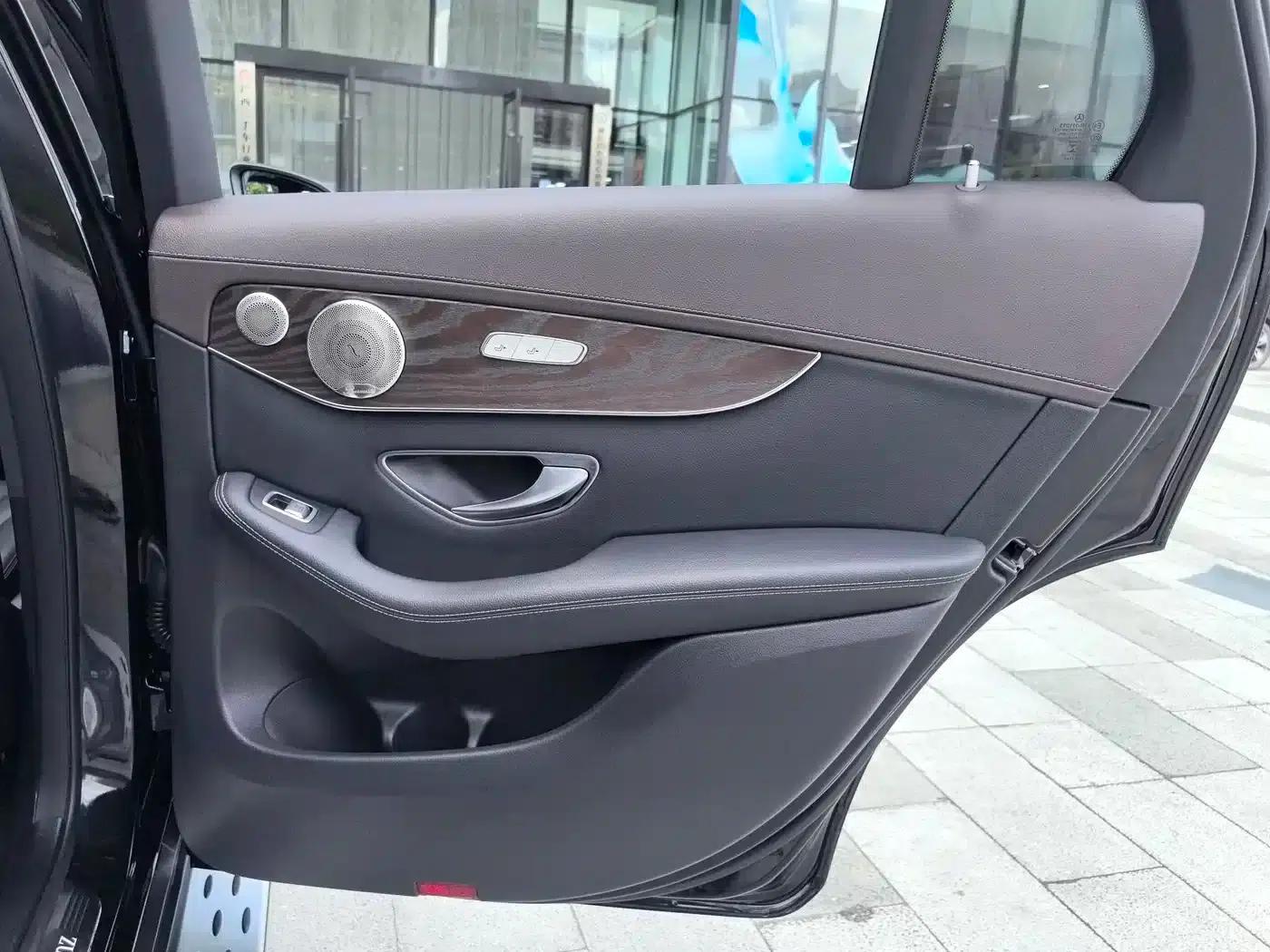 2022 Mercedes-Benz GLC 300 L 4MATIC Luxury — миниатюра 24