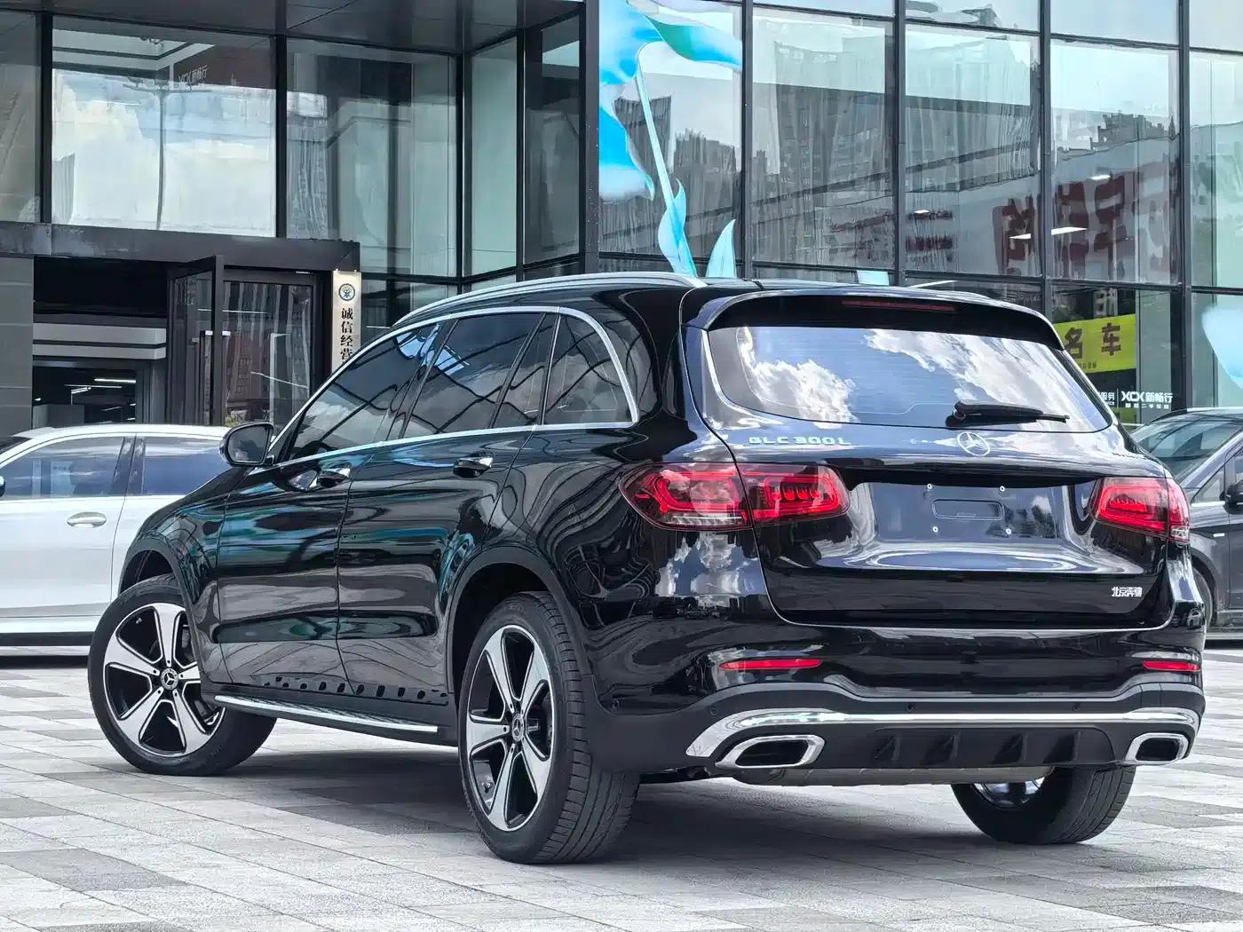 2022 Mercedes-Benz GLC 300 L 4MATIC Luxury — миниатюра 4