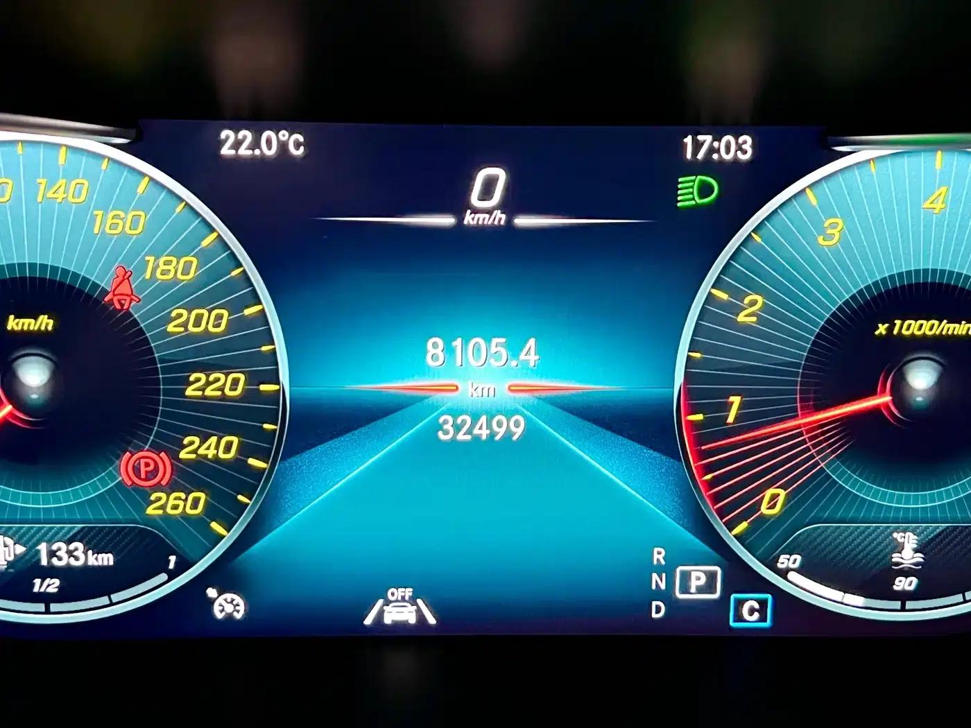 2022 Mercedes-Benz GLC 300 L 4MATIC Dynamic — миниатюра 13