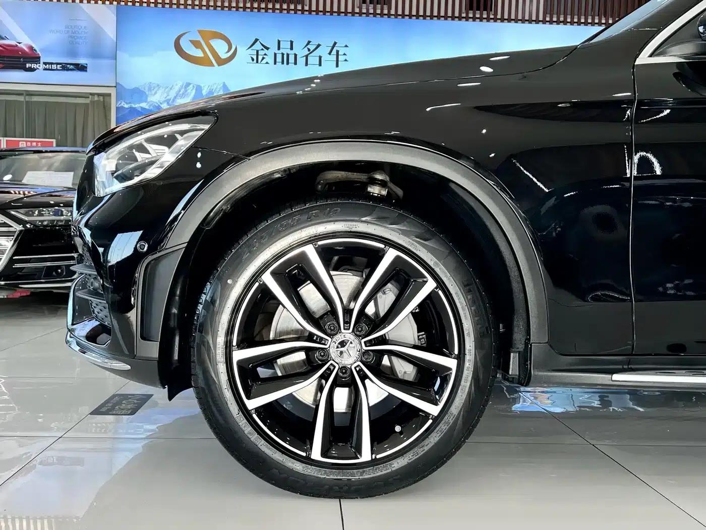2022 Mercedes-Benz GLC 300 L 4MATIC Dynamic — миниатюра 25