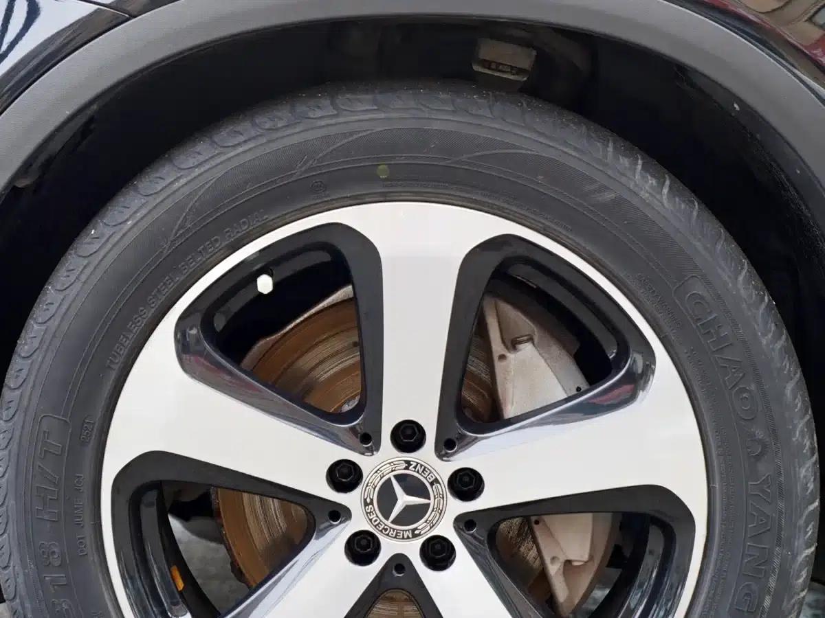 2018 Mercedes-Benz GLC 260 4MATIC Luxury — миниатюра 13