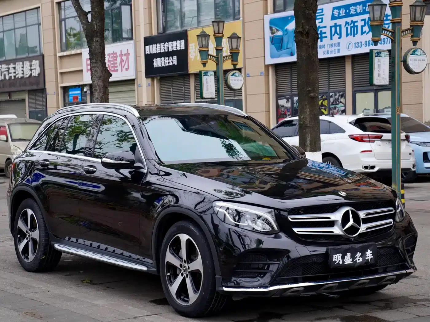 2018 Mercedes-Benz GLC 260 4MATIC Luxury — миниатюра 3