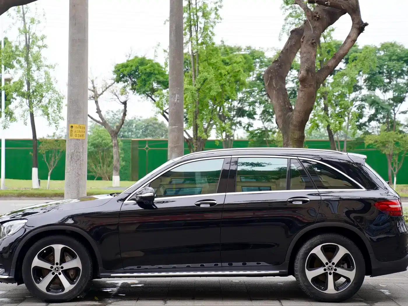 2018 Mercedes-Benz GLC 260 4MATIC Luxury — миниатюра 4