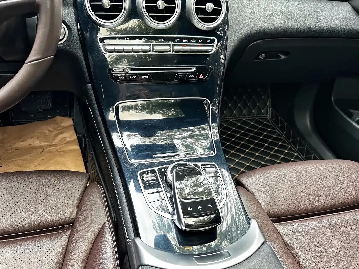 2018 Mercedes-Benz GLC 200 4MATIC — миниатюра 15