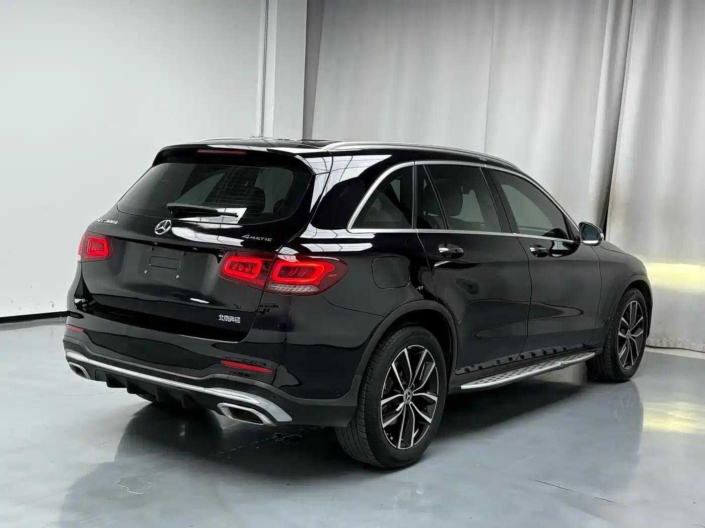 2020 Mercedes-Benz GLC 300 L 4MATIC Dynamic — миниатюра 6