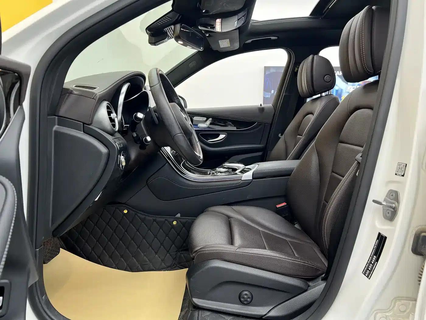 2019 Mercedes-Benz GLC 260 L 4MATIC Luxury — миниатюра 3
