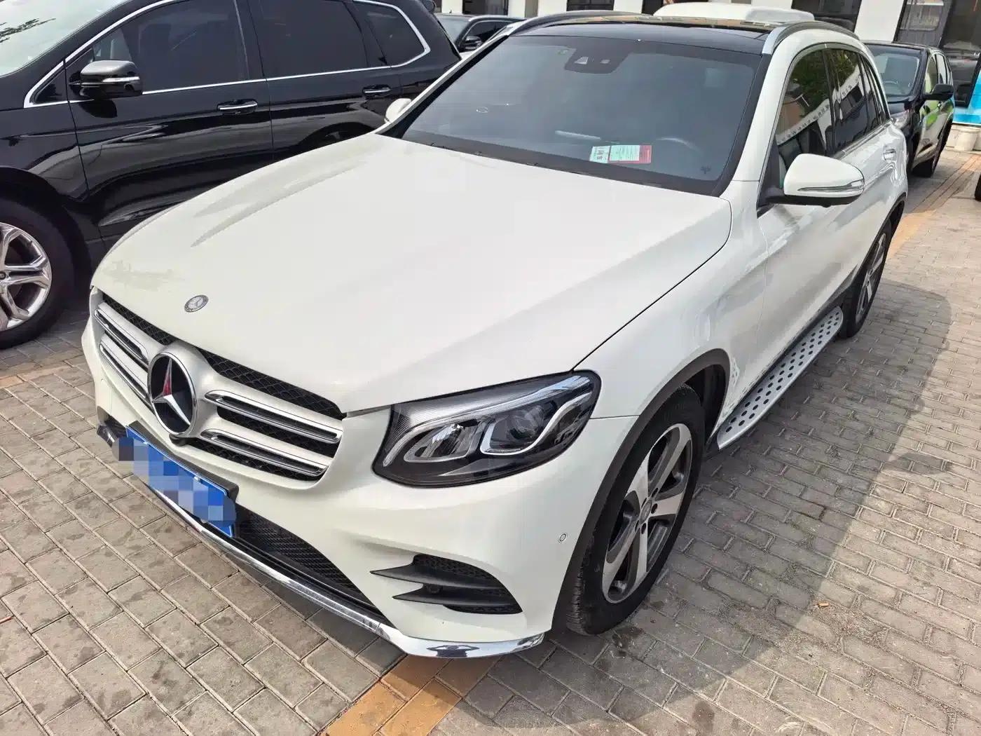 2017 Mercedes-Benz GLC 260 4MATIC Luxury — миниатюра 1