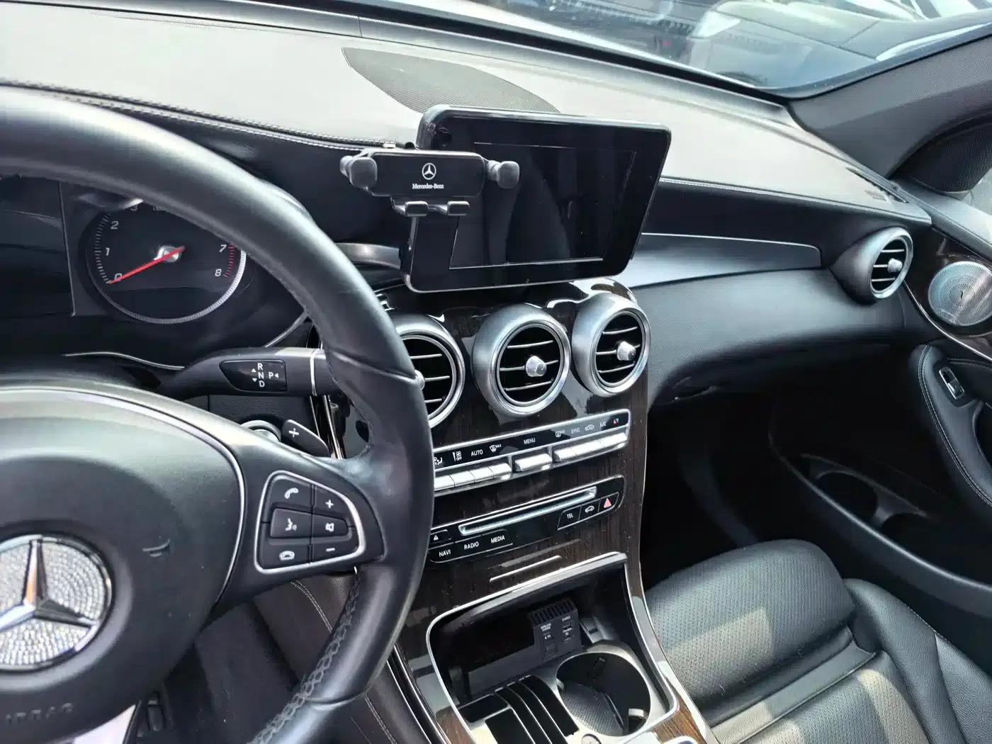 2017 Mercedes-Benz GLC 260 4MATIC Luxury — миниатюра 11