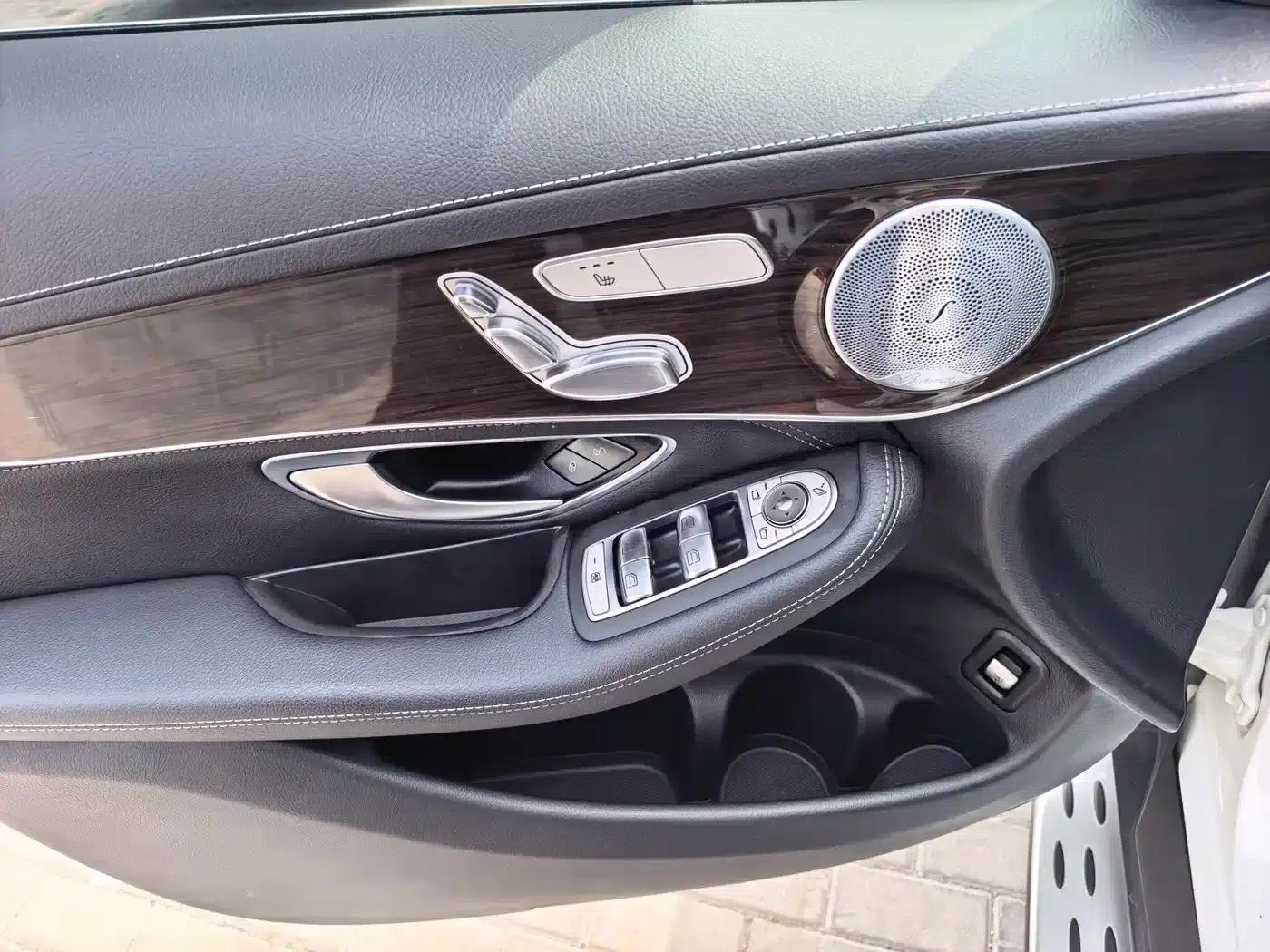 2017 Mercedes-Benz GLC 260 4MATIC Luxury — миниатюра 13