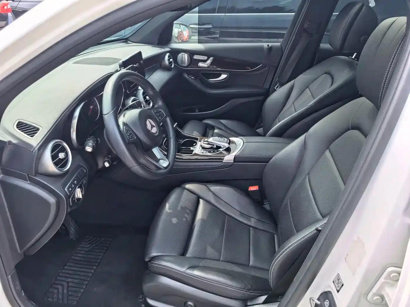 2017 Mercedes-Benz GLC 260 4MATIC Luxury — миниатюра 7