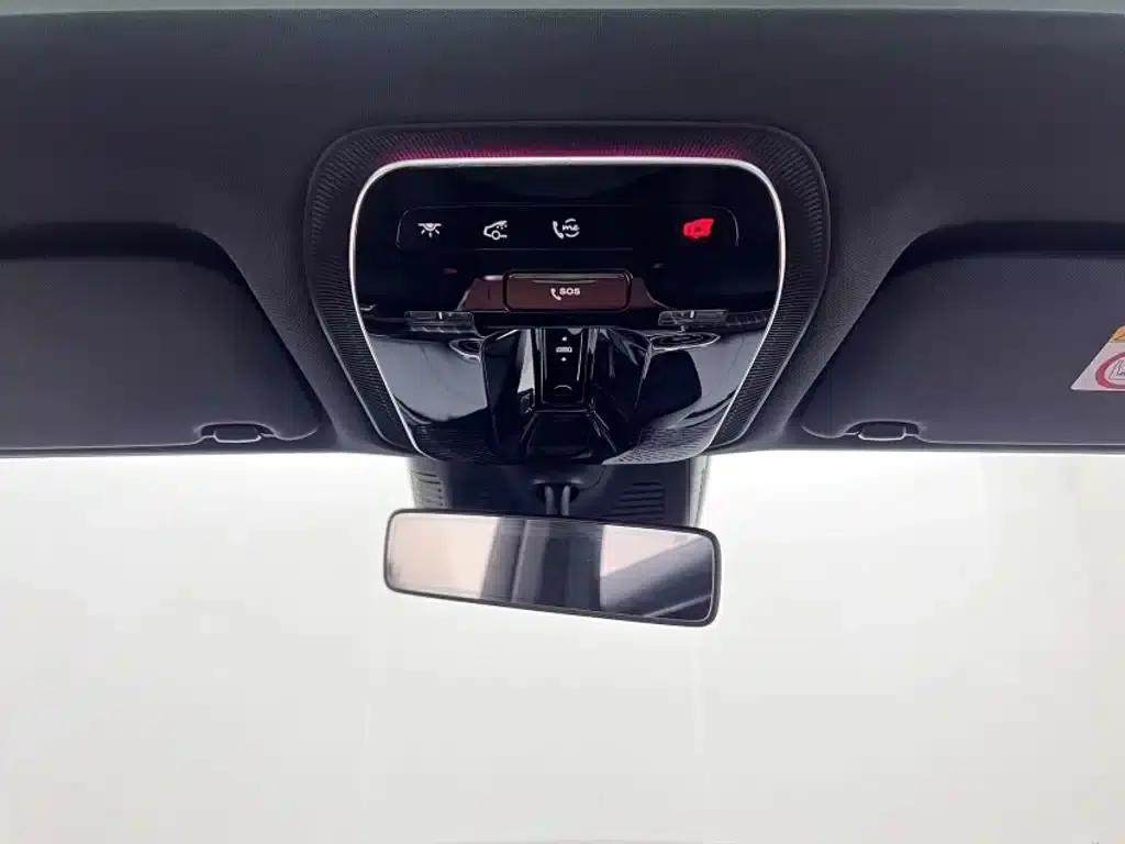 2023 Mercedes-Benz GLC 300 L 4MATIC Dynamic 5-seater — миниатюра 17