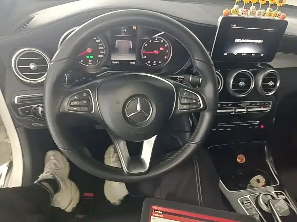2016 Mercedes-Benz GLC 200 4MATIC — миниатюра 11