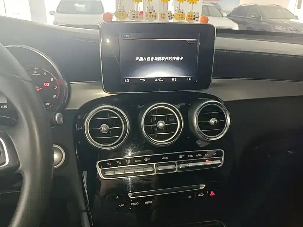 2016 Mercedes-Benz GLC 200 4MATIC — миниатюра 13