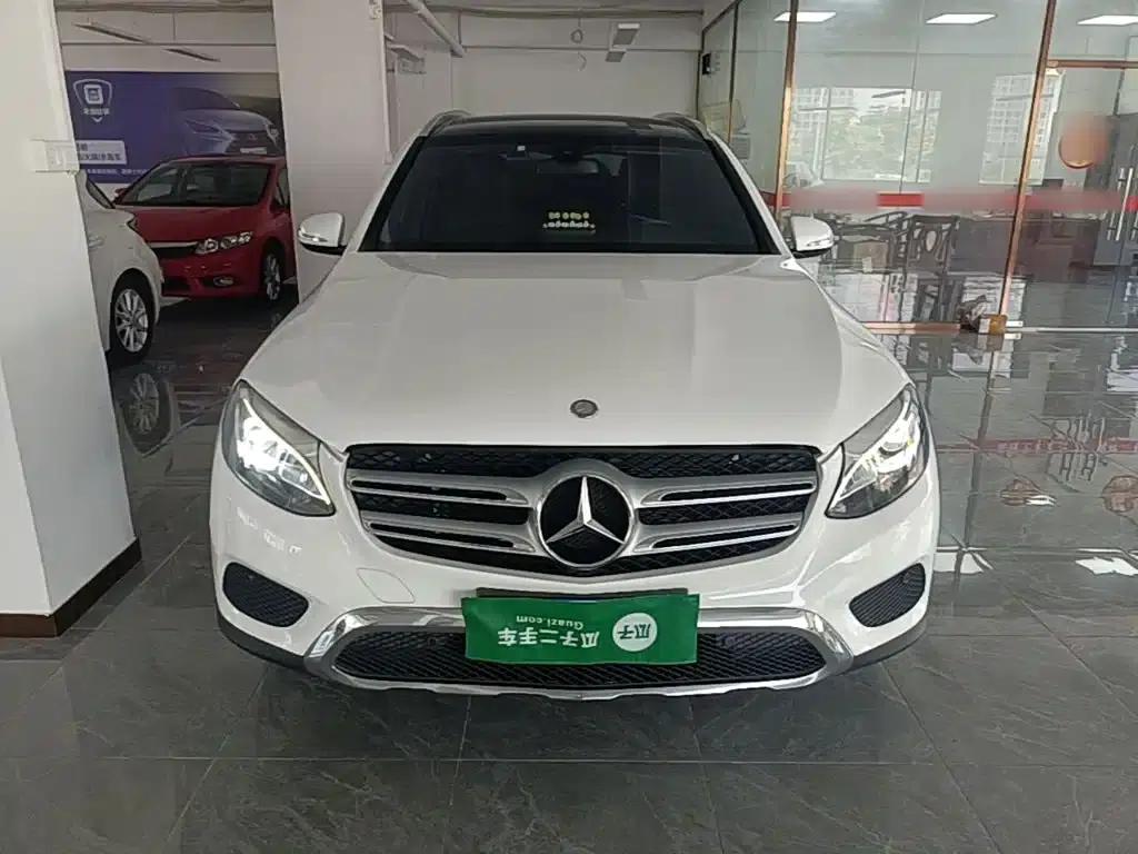 2016 Mercedes-Benz GLC 200 4MATIC — миниатюра 3