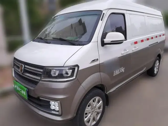 Jinbei New Hiace S 2023 1.5L Wealth Edition Van 2/5-Seater Air-Conditioned Model SWC15M