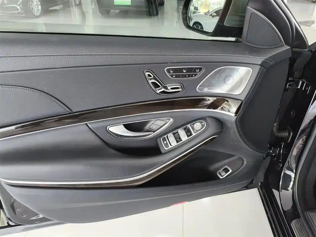 Maybach S-Class 2020 S 450 4MATIC Collector's Edition — миниатюра 7