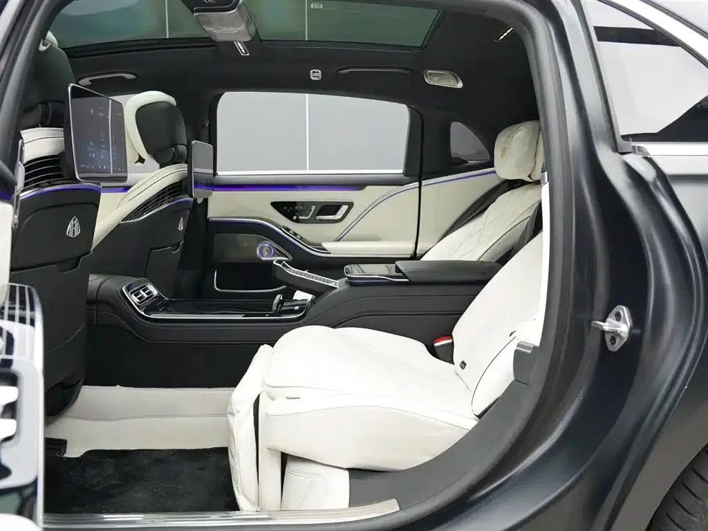Maybach S-Class 2023 S 580 4MATIC — миниатюра 13