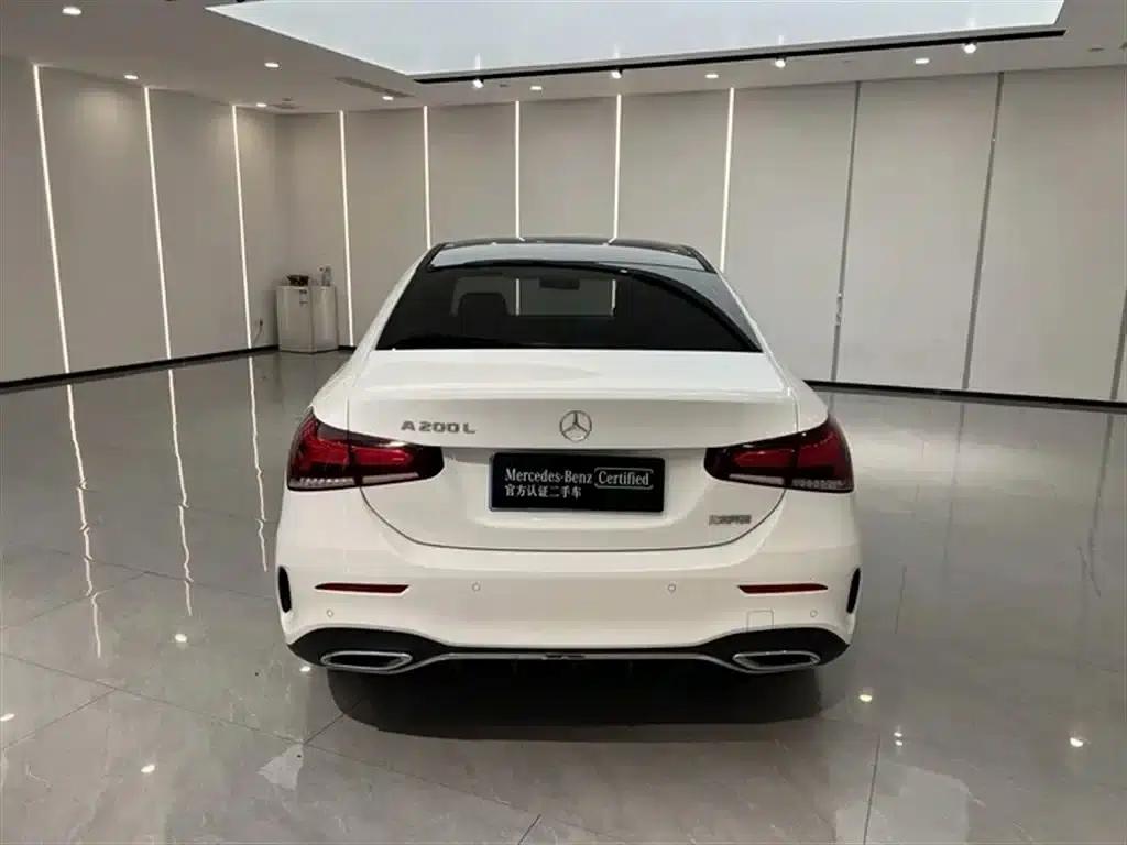 Mercedes-Benz A-Class 2022 Facelift III A 200 L Sport Sedan Fashion Edition — миниатюра 11