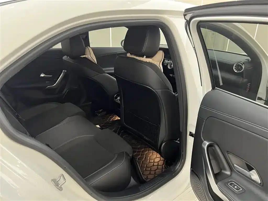 Mercedes-Benz A-Class 2022 Facelift III A 200 L Sport Sedan Fashion Edition — миниатюра 7