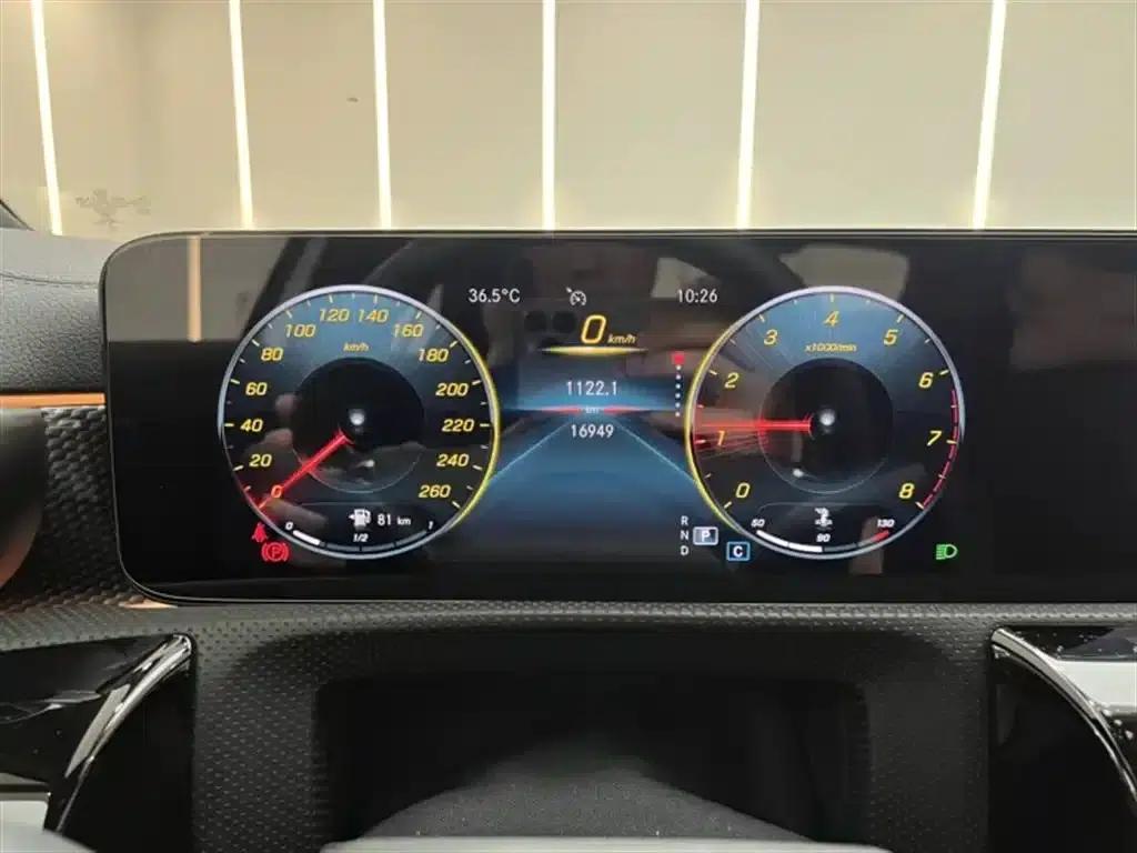 Mercedes-Benz A-Class 2022 Facelift III A 200 L Sport Sedan Fashion Edition — миниатюра 8
