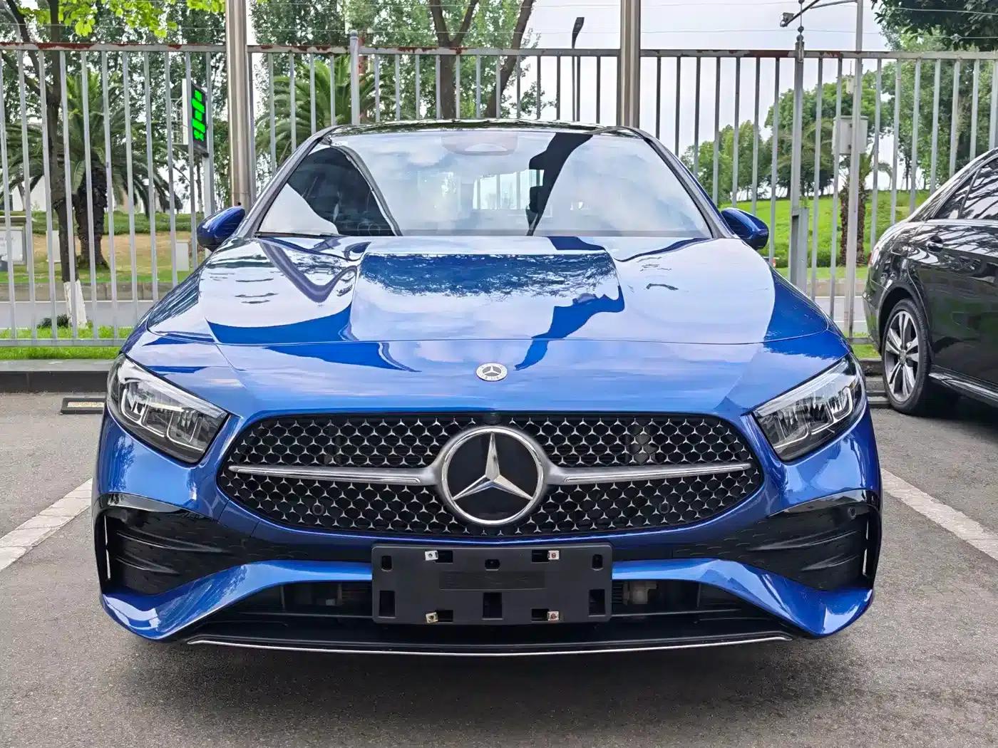 2023 Mercedes-Benz A-Class A 200 L Dynamic — миниатюра 2