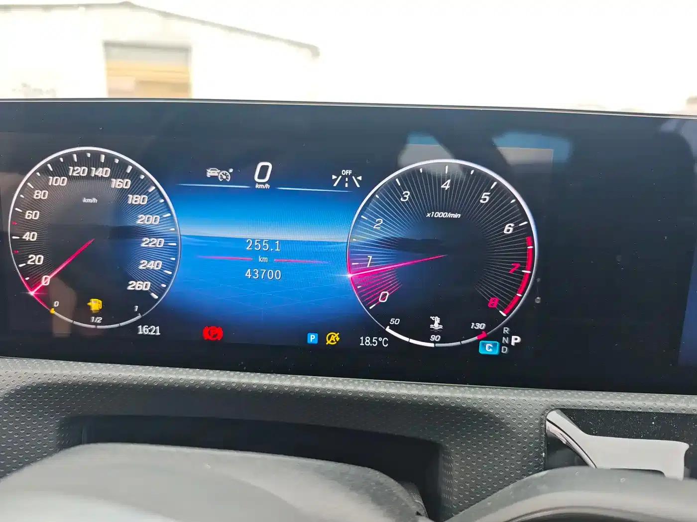 2023 Mercedes-Benz A-Class A 200 L Dynamic — миниатюра 12