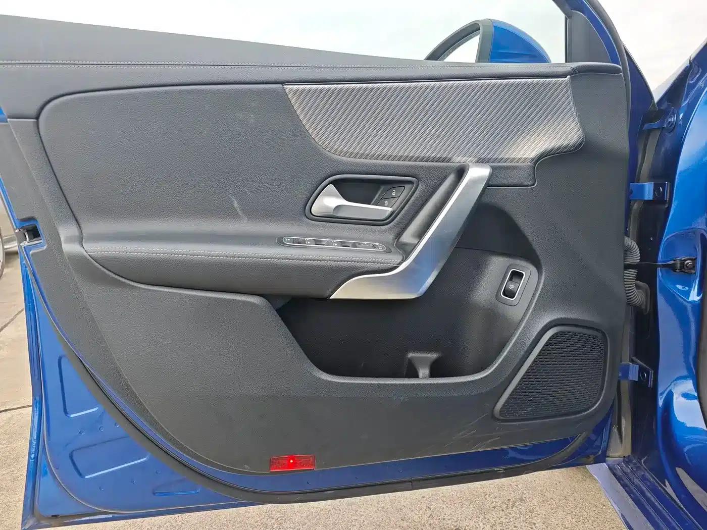 2023 Mercedes-Benz A-Class A 200 L Dynamic — миниатюра 16