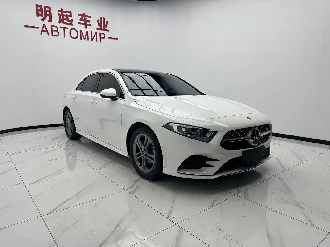 2022 Mercedes-Benz A-Class A 180 L — миниатюра 3