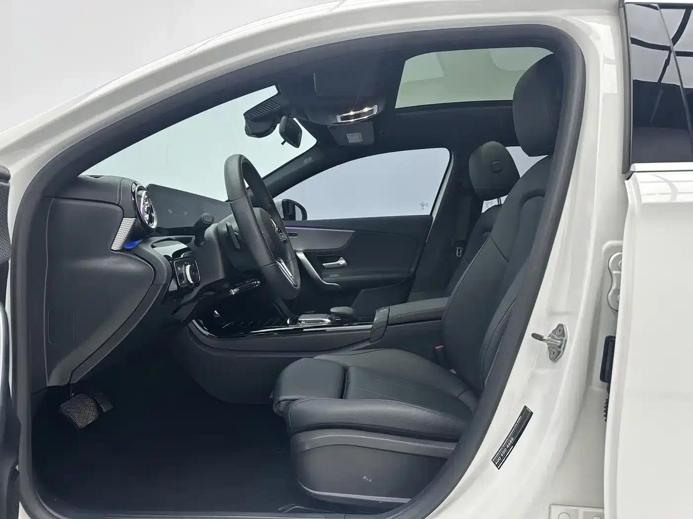 2022 Mercedes-Benz A-Class A 180 L — миниатюра 5