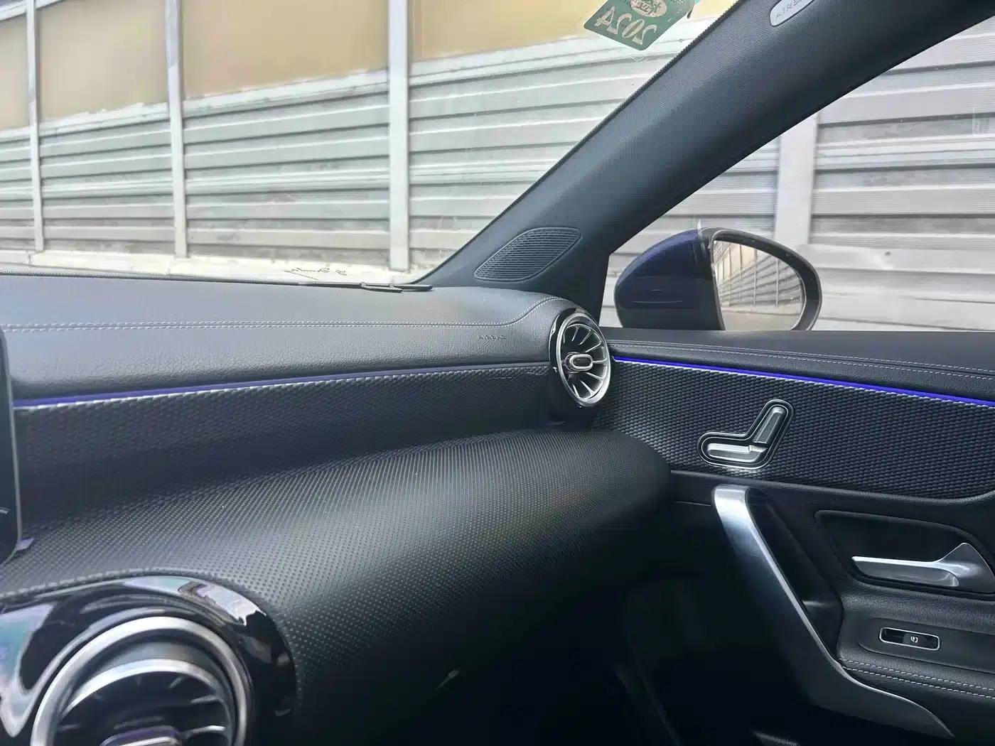 Mercedes-Benz A-Class 2020 A 200 L Sport Sedan — миниатюра 12