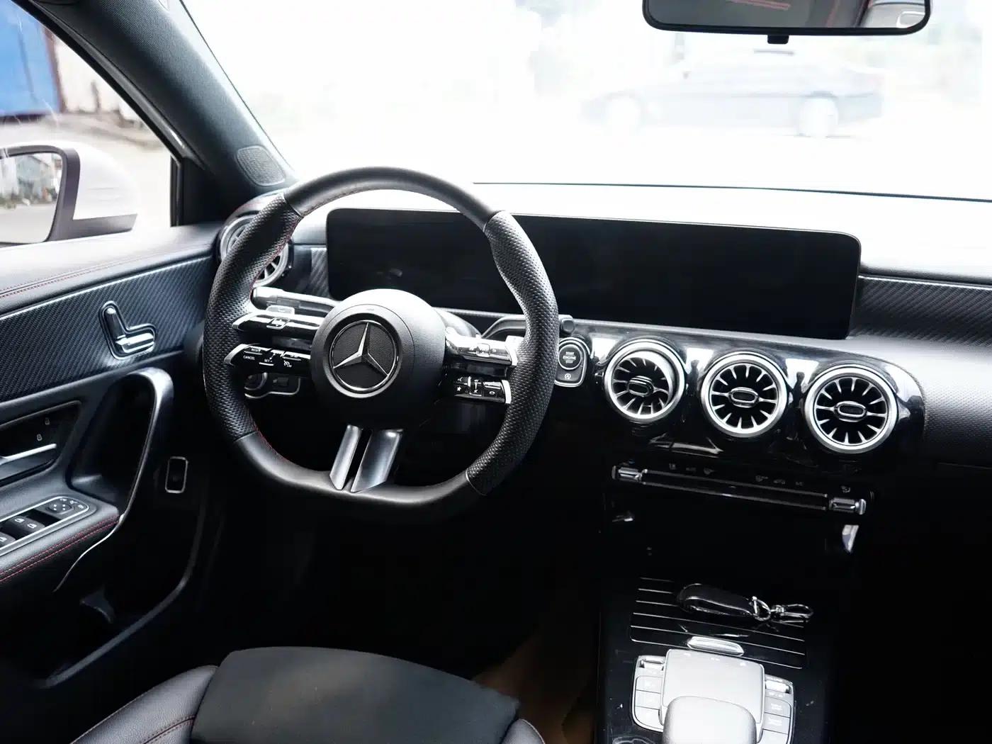 2023 Mercedes-Benz A-Class A 200 L Fashion Edition — миниатюра 13