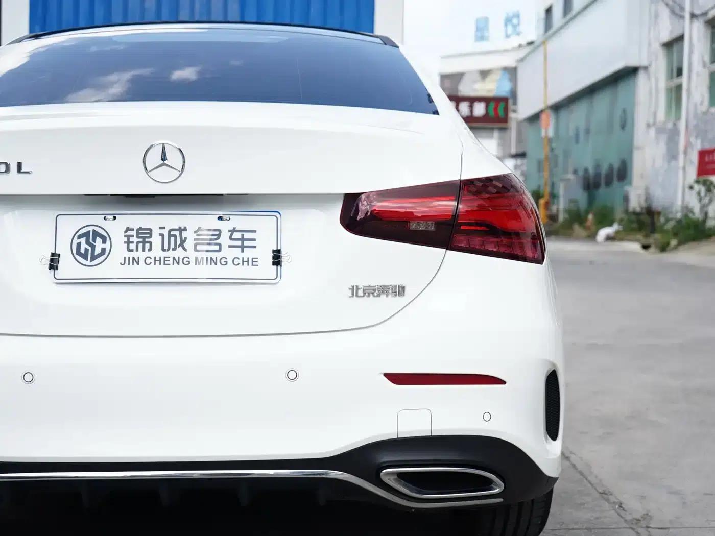 2023 Mercedes-Benz A-Class A 200 L Fashion Edition — миниатюра 15