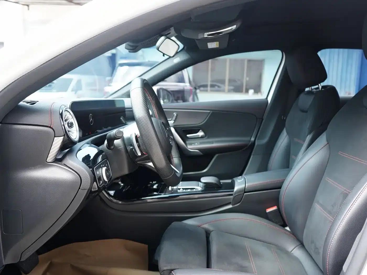 2023 Mercedes-Benz A-Class A 200 L Fashion Edition — миниатюра 4