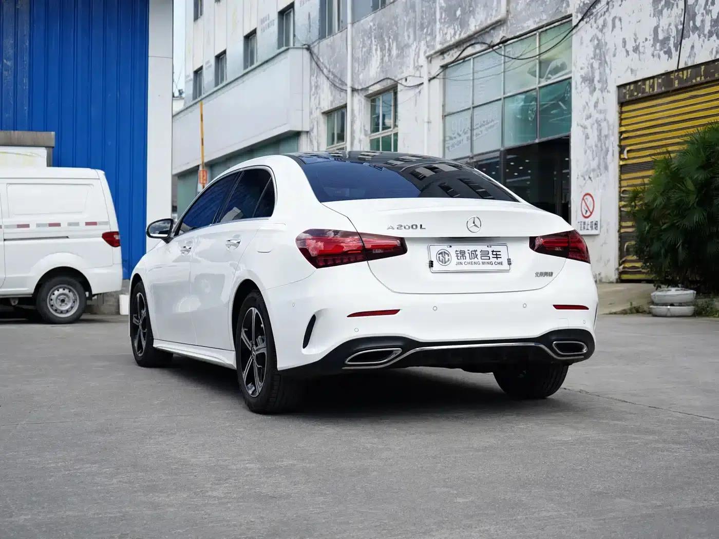 2023 Mercedes-Benz A-Class A 200 L Fashion Edition — миниатюра 7