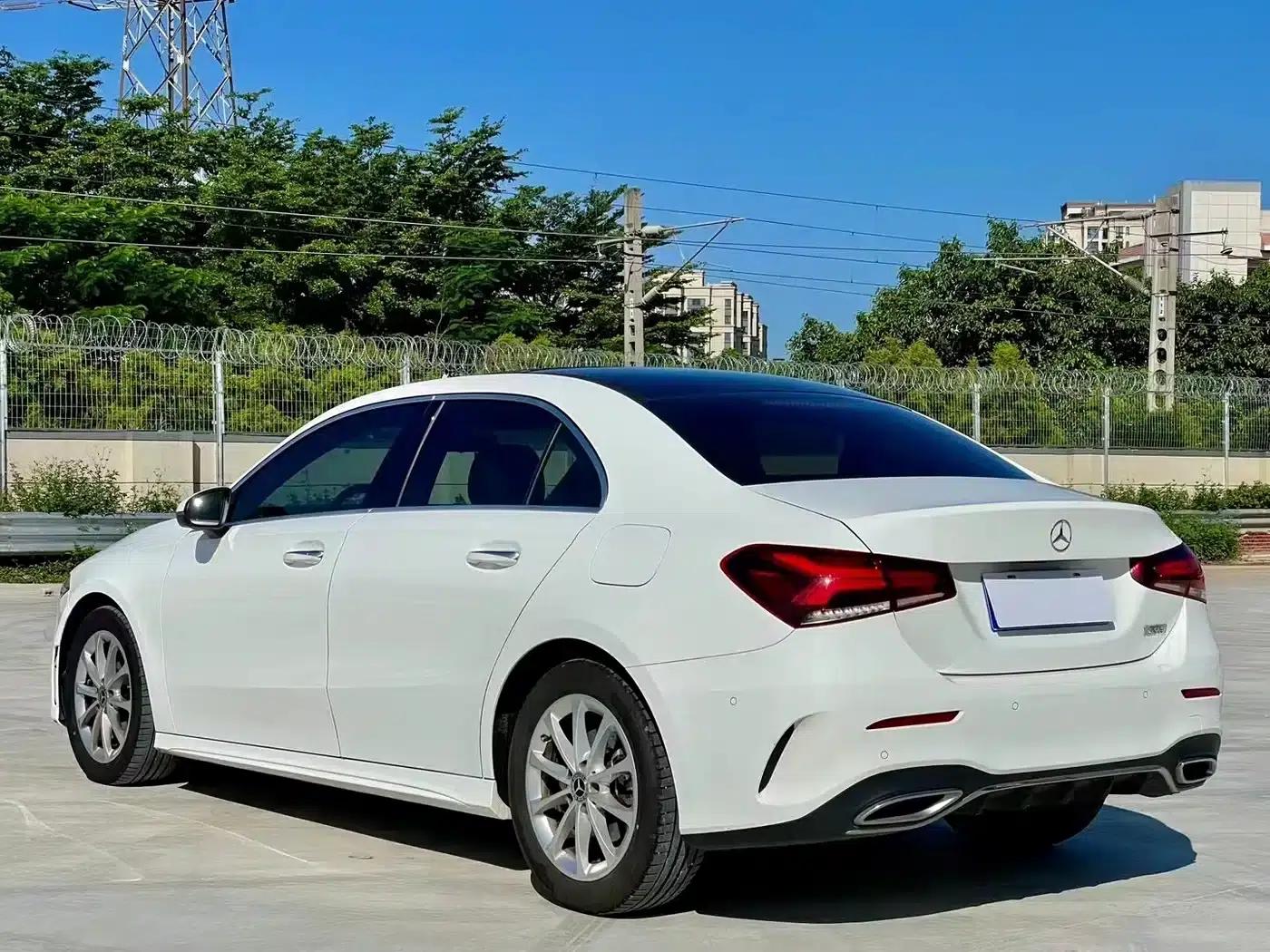 Mercedes-Benz A-Class 2020 Facelift A 200 L Sport Sedan Fashion Model — миниатюра 9