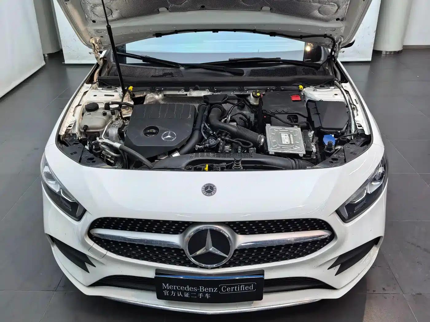 Mercedes-Benz A-Class 2022 Facelift A 200 L Sport Sedan Fashion Model — миниатюра 18