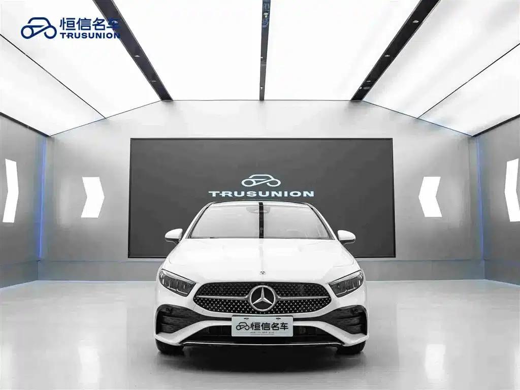 2023 Mercedes-Benz A-Class A 200 L Fashion Edition — миниатюра 2