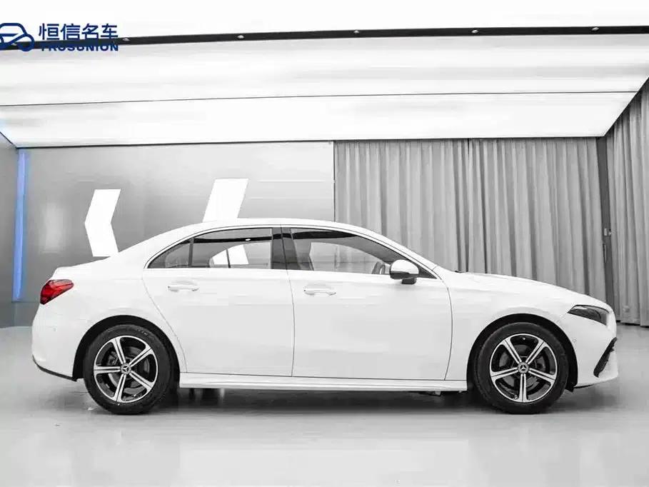 2023 Mercedes-Benz A-Class A 200 L Fashion Edition — миниатюра 4