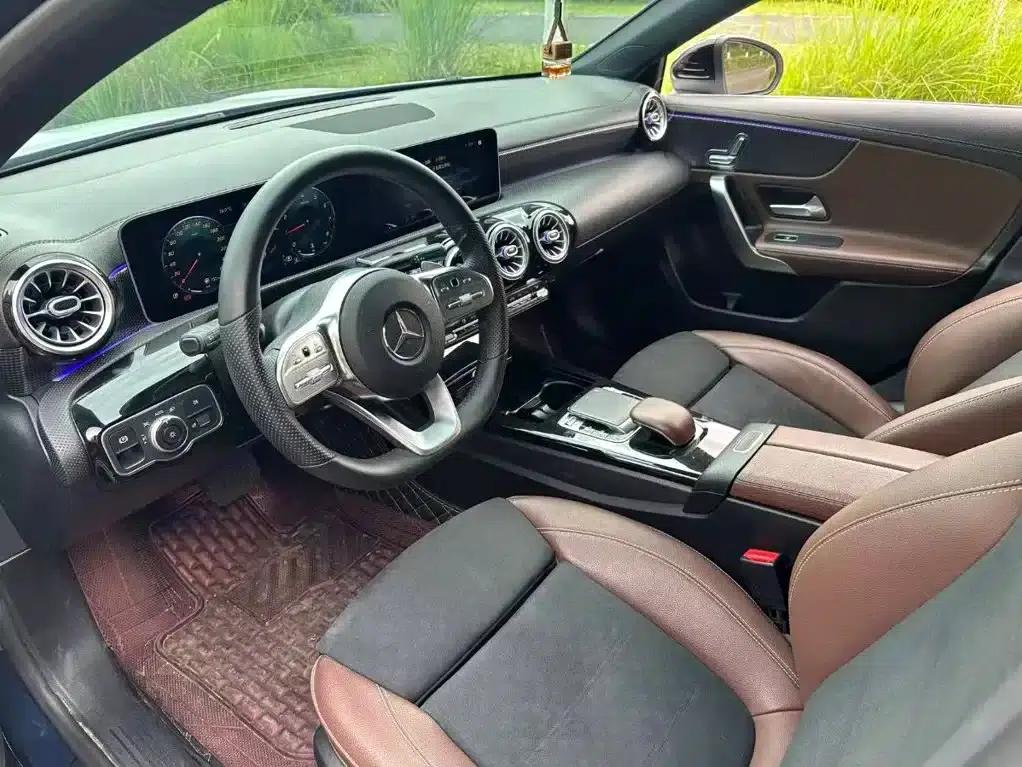 Mercedes-Benz A-Class 2020 A 200 L Sport Sedan — миниатюра 6
