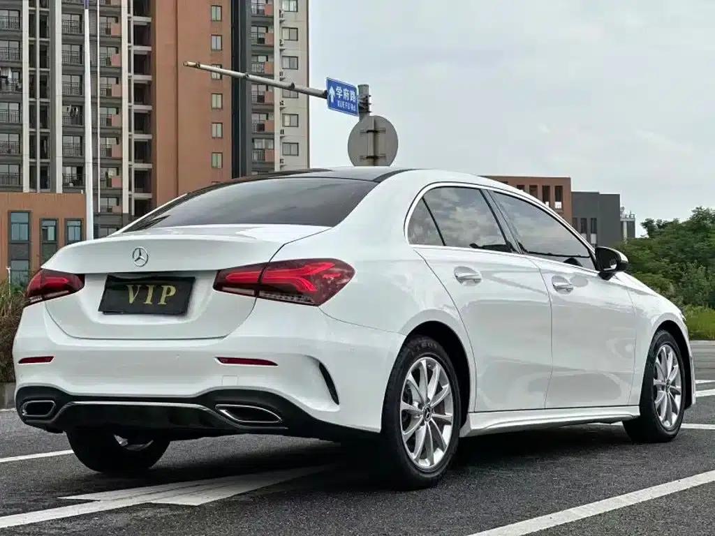 2019 Mercedes-Benz A-Class A 200 L Sport Sedan — миниатюра 9