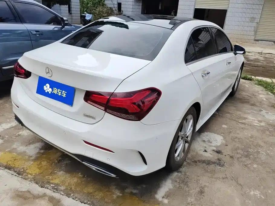 Mercedes-Benz A-Class 2022 A 200 L Sport Sedan Dynamic Edition — миниатюра 3