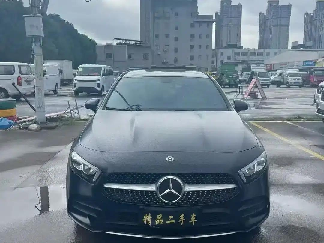 Mercedes-Benz A-Class 2020 Facelift A 200 L Sport Sedan Fashion Model — миниатюра 2